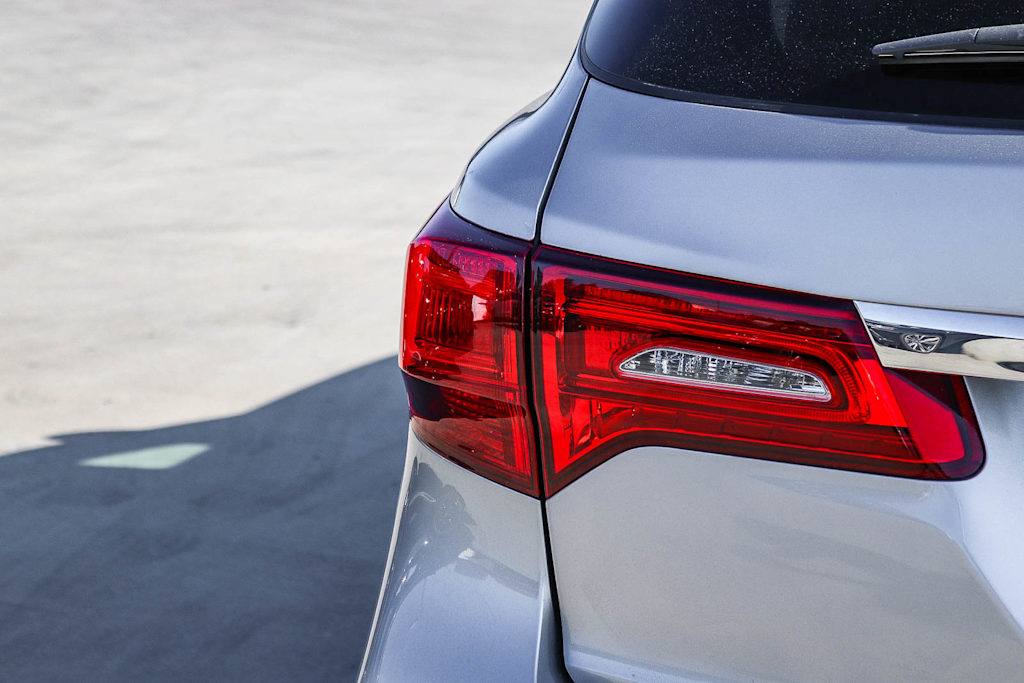 Thumbnail: 2017 Acura MDX - 25