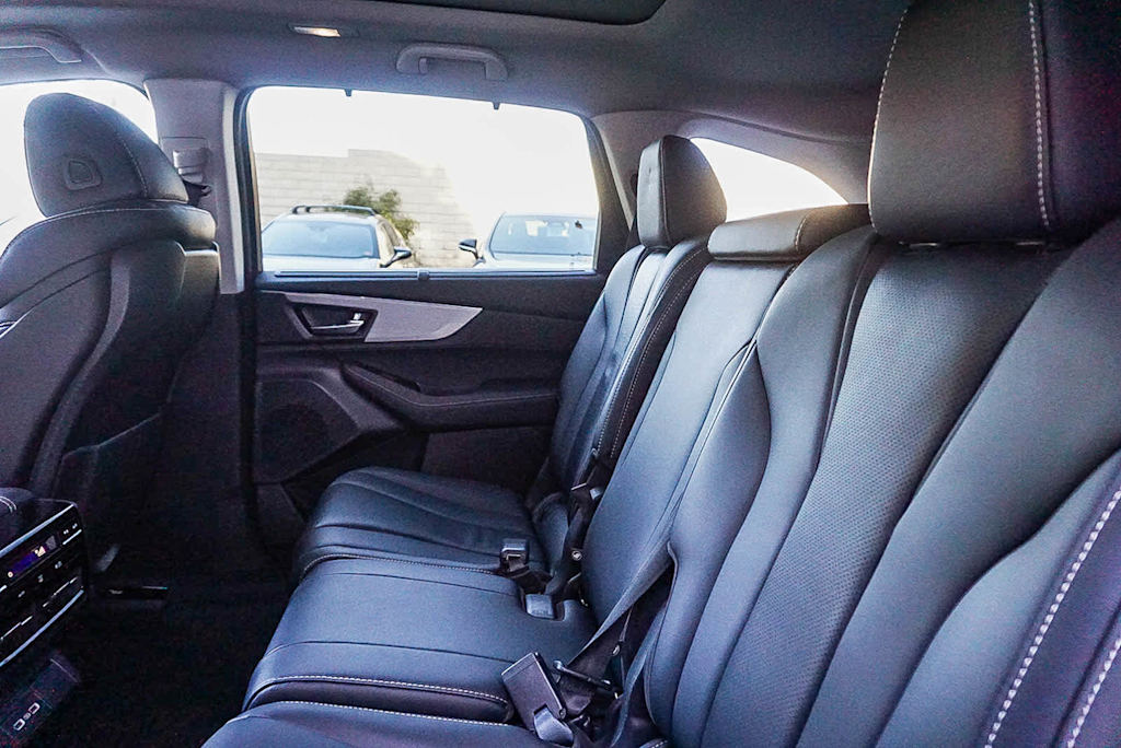 Thumbnail: 2023 Acura MDX - 11