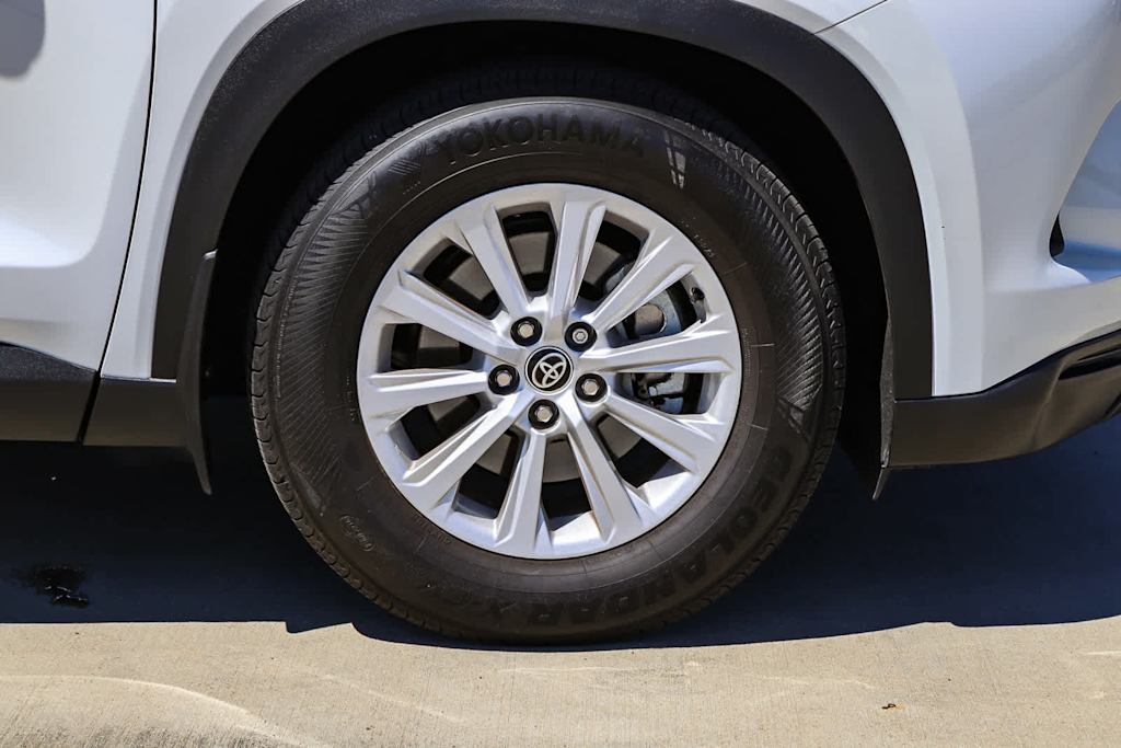 Thumbnail: 2026 Toyota Grand Highlander - 6