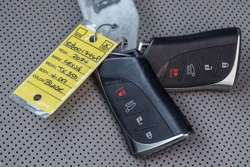 Thumbnail: 2024 Lexus TX - 15