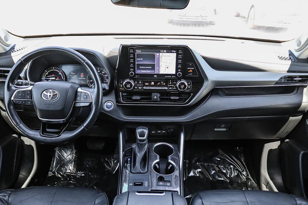 Thumbnail: 2021 Toyota Highlander - 2