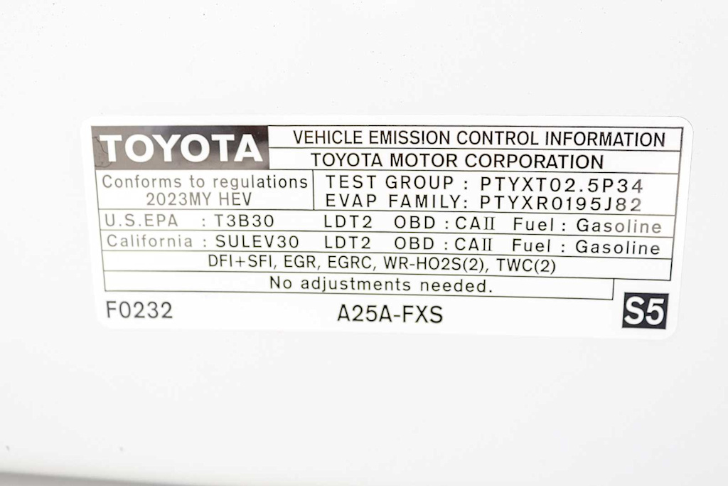 Thumbnail: 2023 Toyota Sienna - 17
