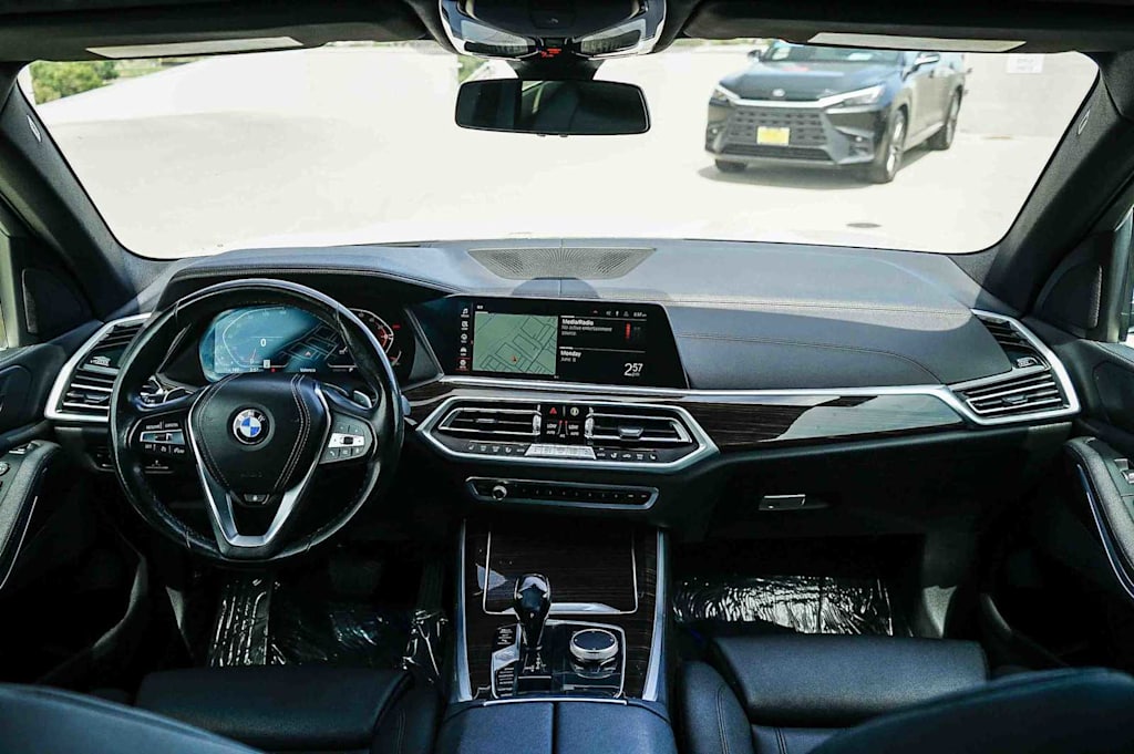 Thumbnail: 2021 BMW X5 - 2