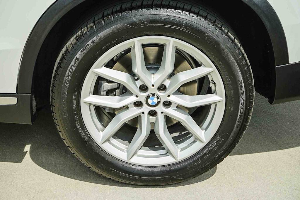 Thumbnail: 2021 BMW X5 - 23