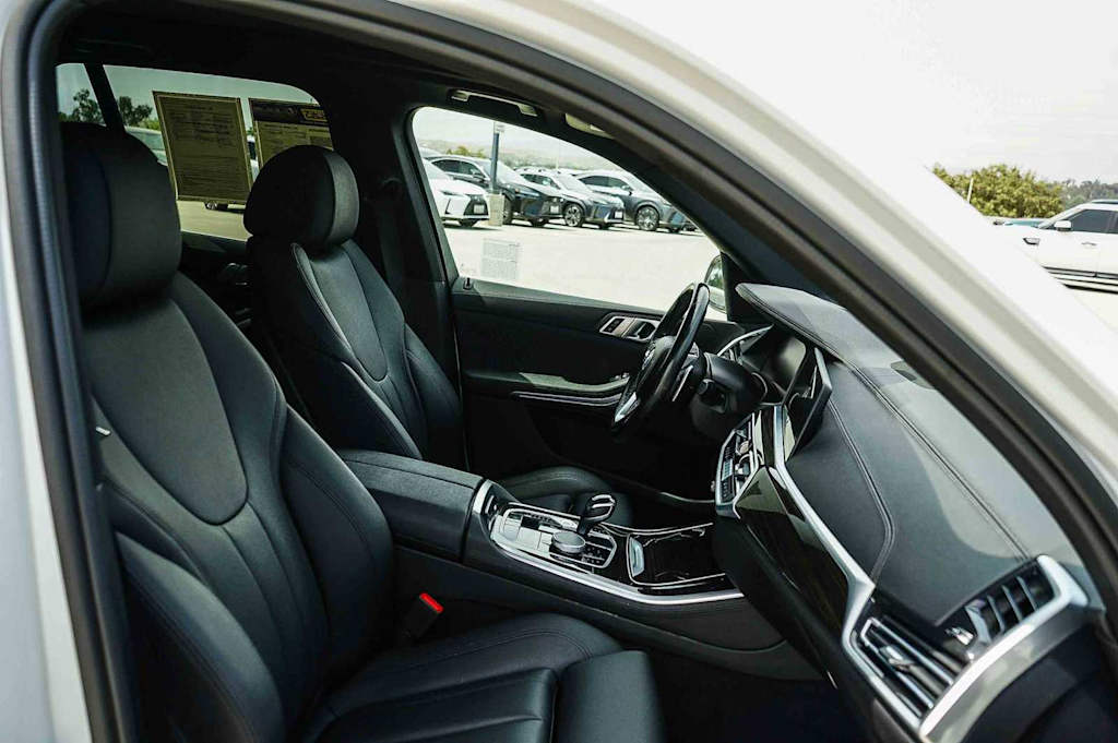 Thumbnail: 2021 BMW X5 - 9