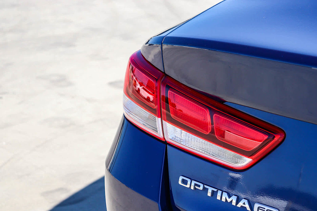 Thumbnail: 2018 Kia Optima - 25