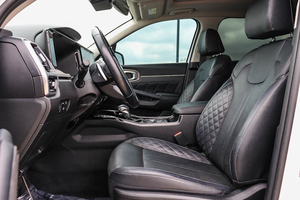 Thumbnail: 2021 Kia Sorento - 11