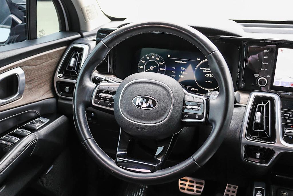 Thumbnail: 2021 Kia Sorento - 9