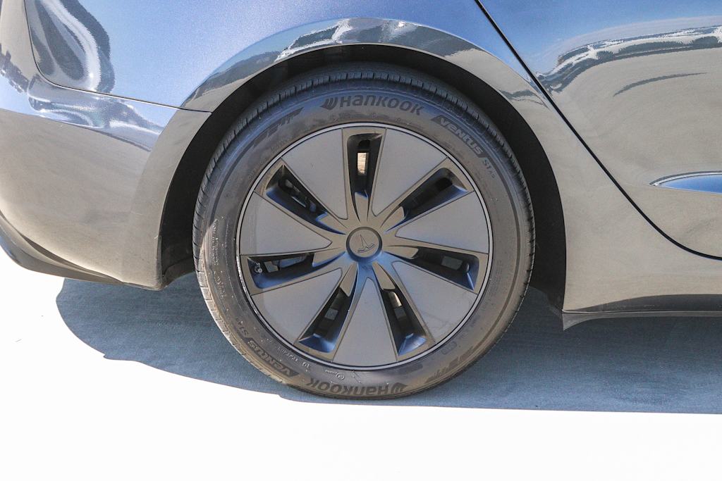 Thumbnail: 2025 Tesla Model 3 - 18