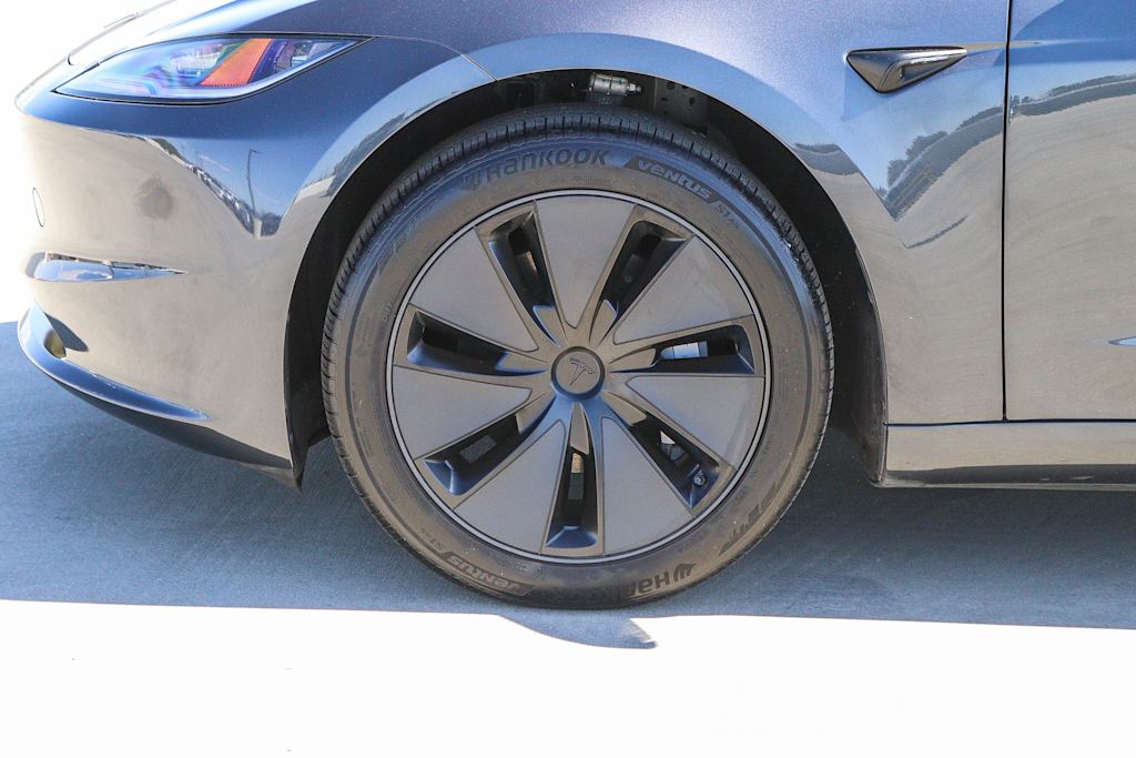 Thumbnail: 2025 Tesla Model 3 - 19