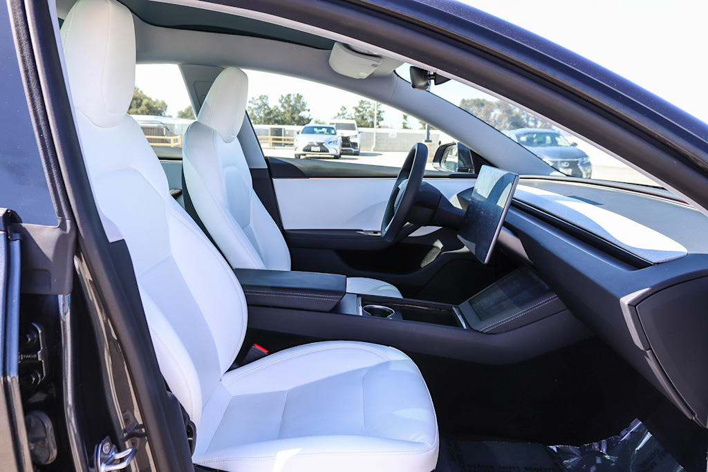 Thumbnail: 2025 Tesla Model 3 - 8