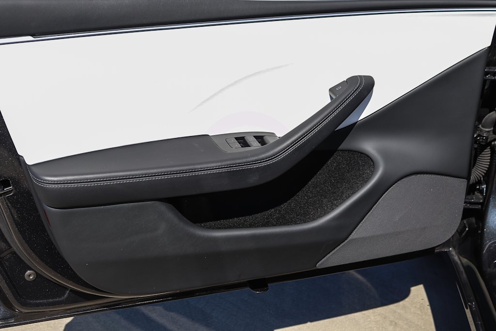Thumbnail: 2025 Tesla Model 3 - 25