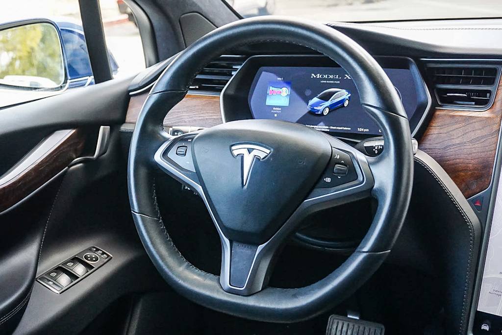 Thumbnail: 2020 Tesla Model X - 12