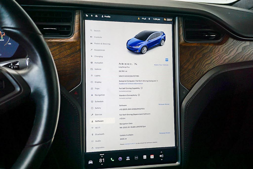 Thumbnail: 2020 Tesla Model X - 28