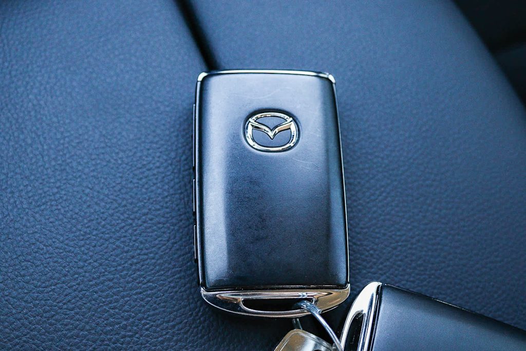 Thumbnail: 2025 Mazda CX-50 - 17