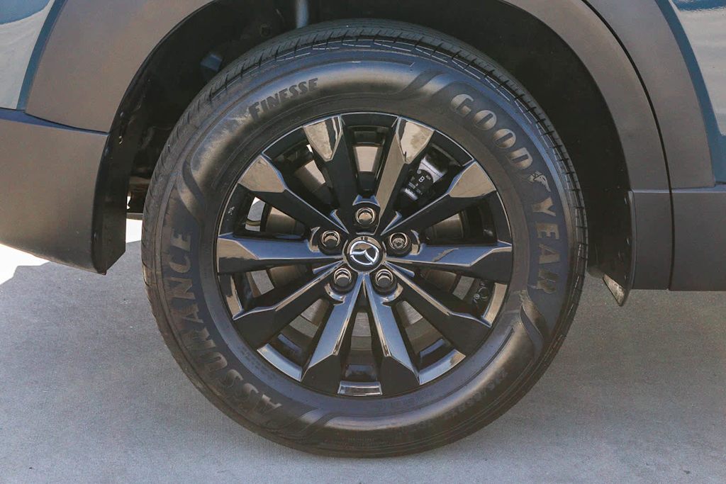 Thumbnail: 2025 Mazda CX-50 - 23