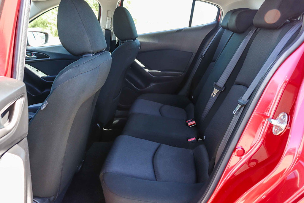 Thumbnail: 2016 Mazda Mazda3 - 12