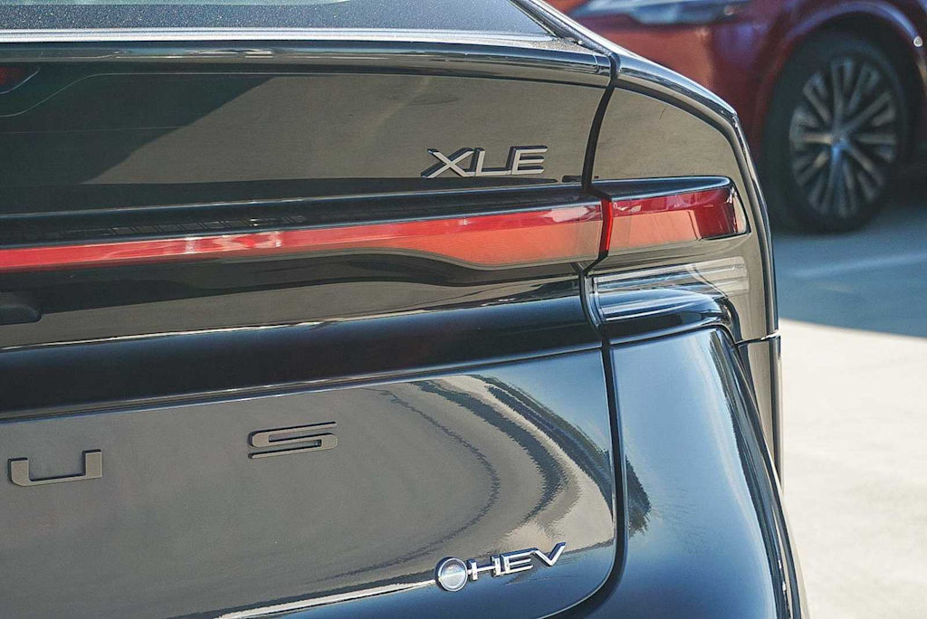 Thumbnail: 2024 Toyota Prius - 22