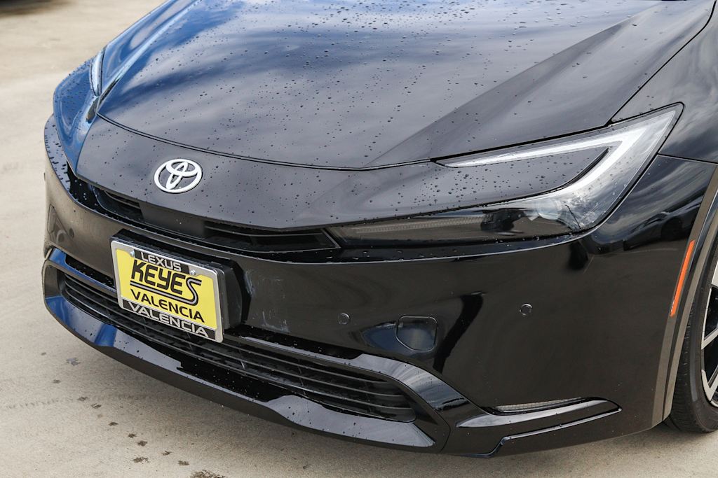 Thumbnail: 2024 Toyota Prius Prime - 18