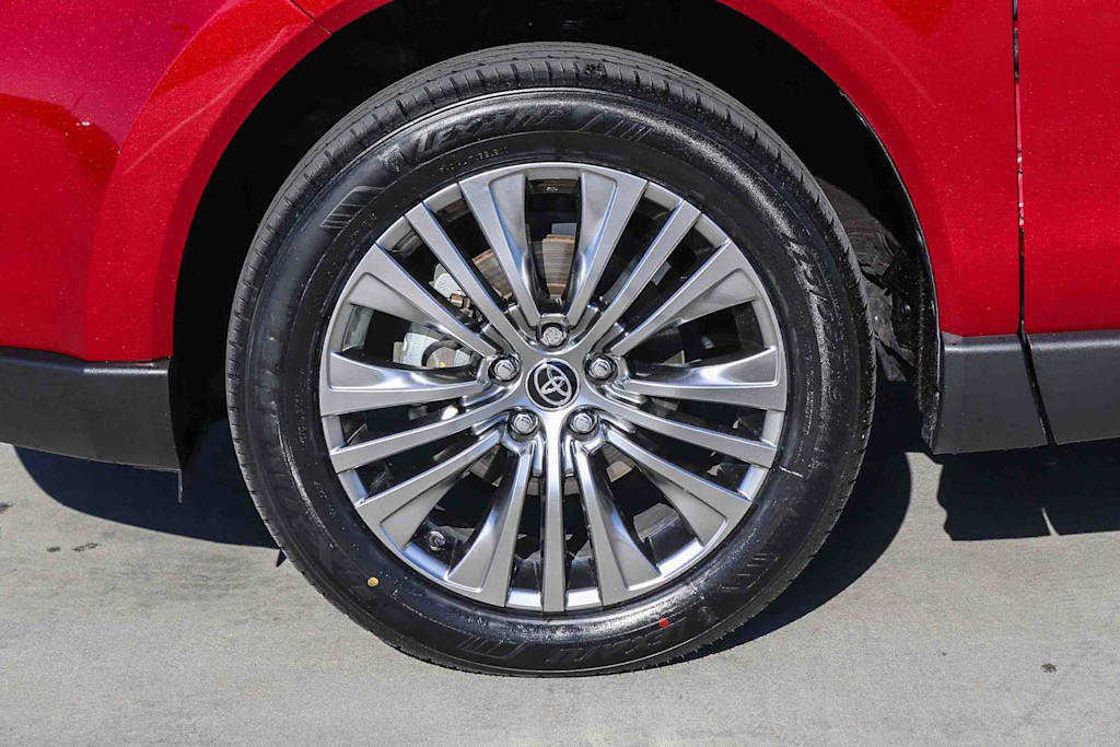 Thumbnail: 2024 Toyota Venza - 23