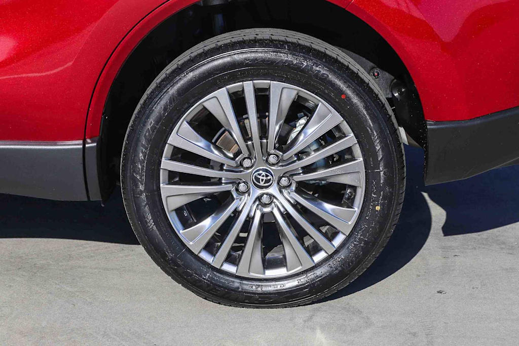 Thumbnail: 2024 Toyota Venza - 24