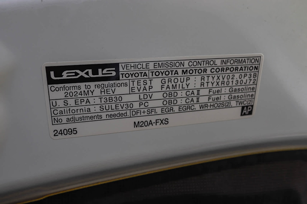 Thumbnail: 2024 Lexus UX - 15