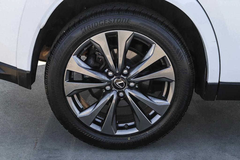 Thumbnail: 2024 Lexus UX - 19
