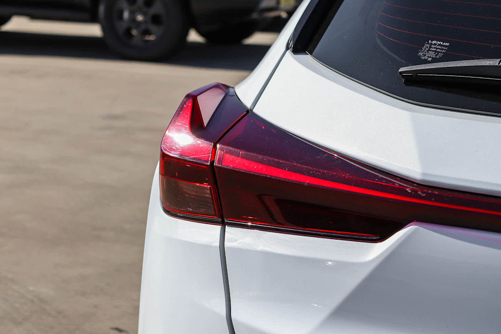 Thumbnail: 2024 Lexus UX - 20