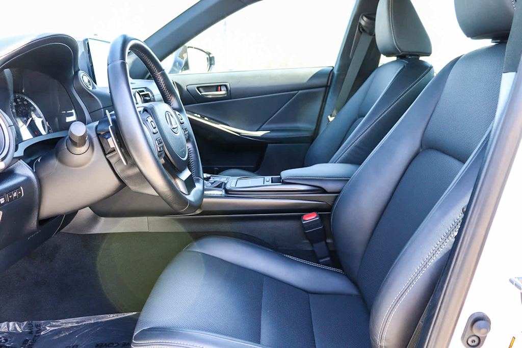 Thumbnail: 2025 Lexus ES - 11