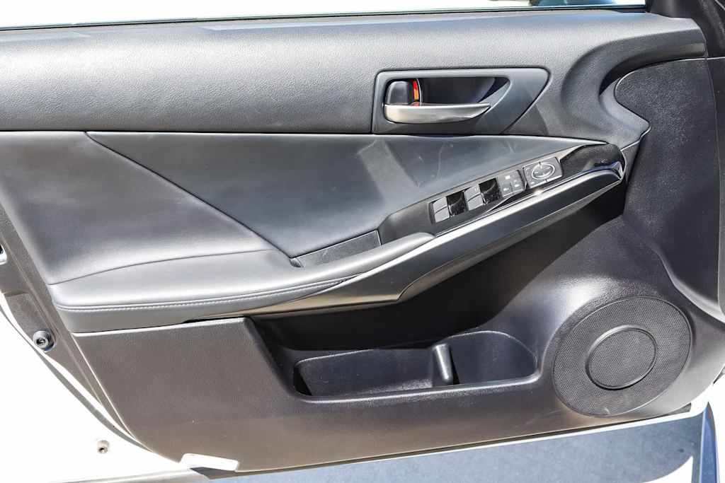 Thumbnail: 2025 Lexus ES - 28