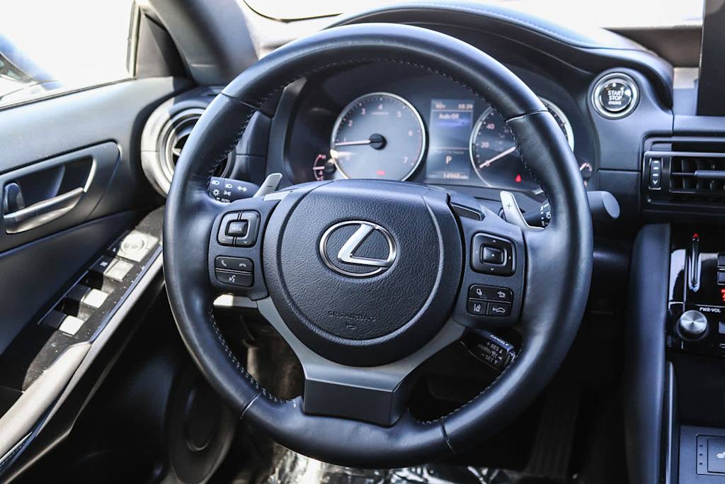 Thumbnail: 2025 Lexus ES - 9