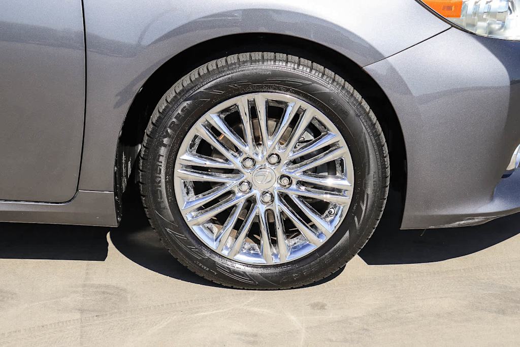 Thumbnail: 2013 Lexus ES - 7