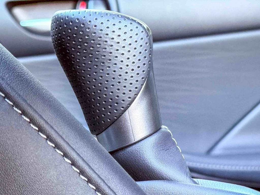 Thumbnail: 2024 Lexus ES - 27