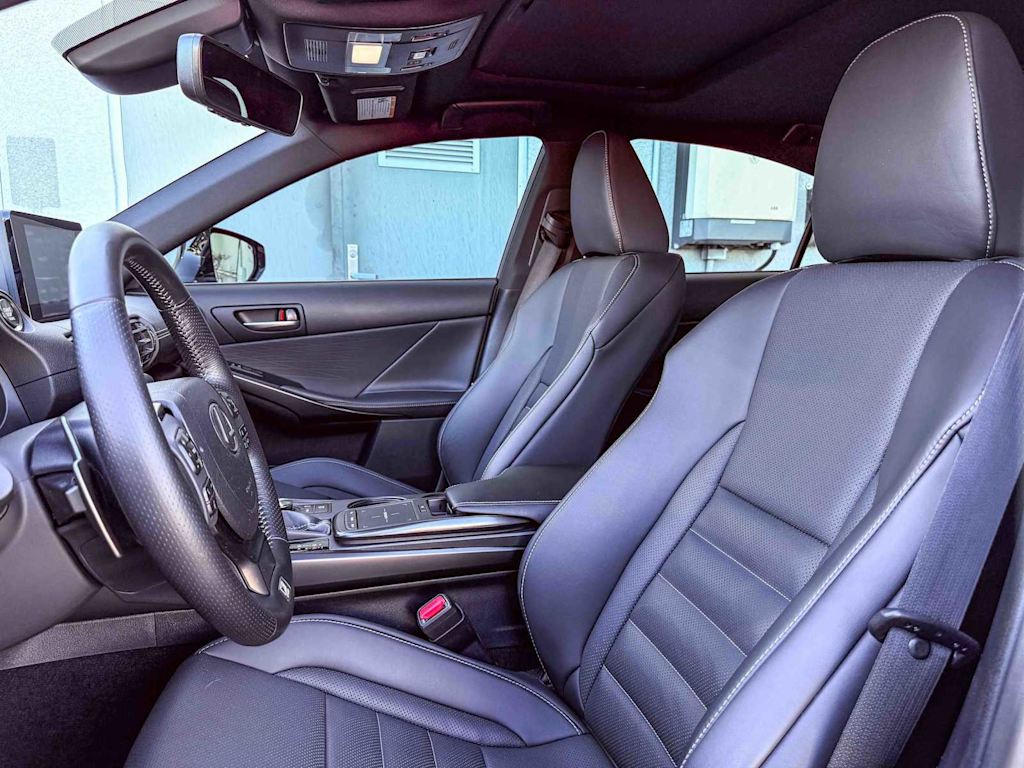 Thumbnail: 2024 Lexus ES - 11