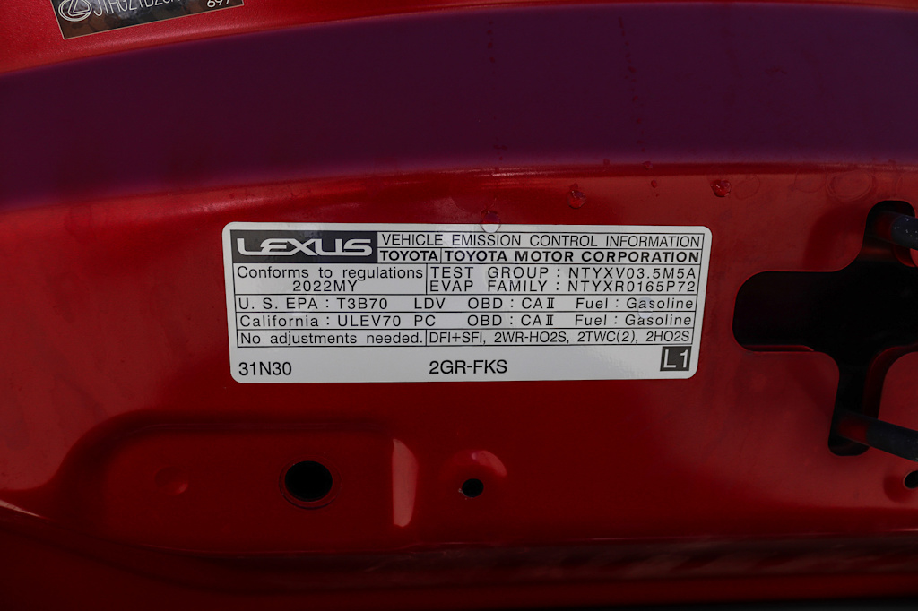 Thumbnail: 2022 Lexus IS - 17