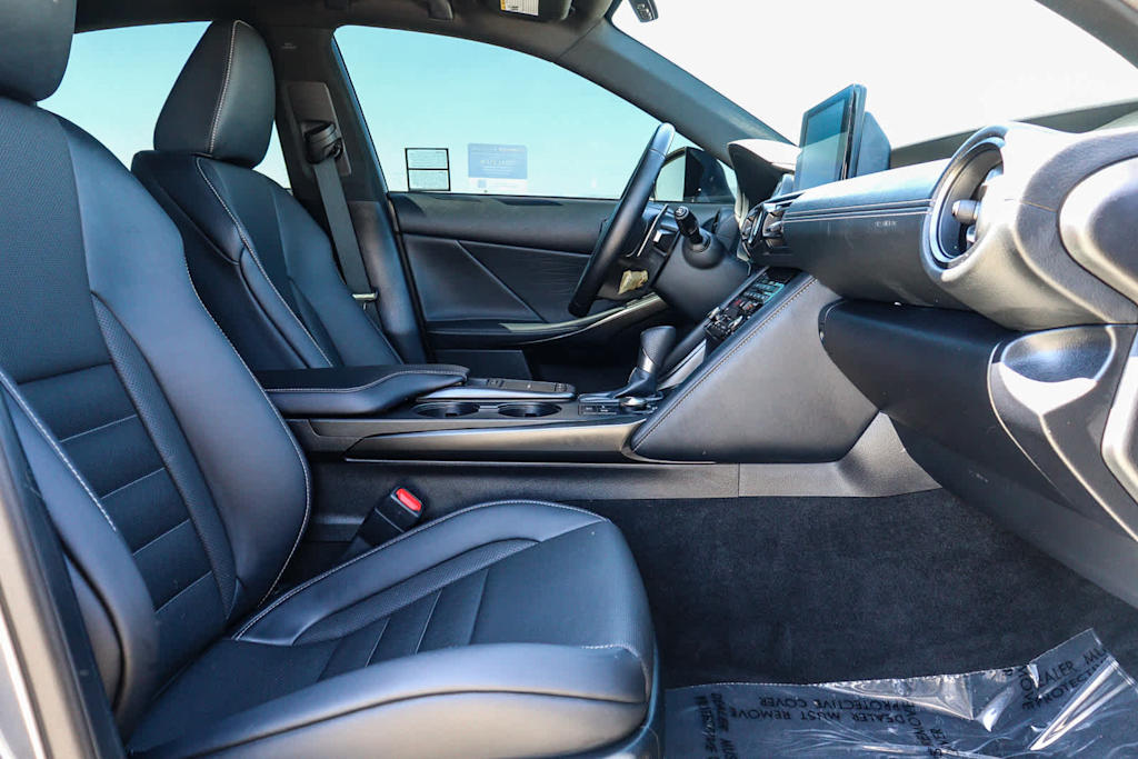 Thumbnail: 2025 Lexus ES - 9