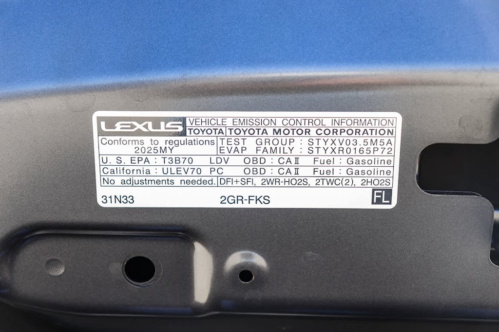 Thumbnail: 2025 Lexus ES - 18