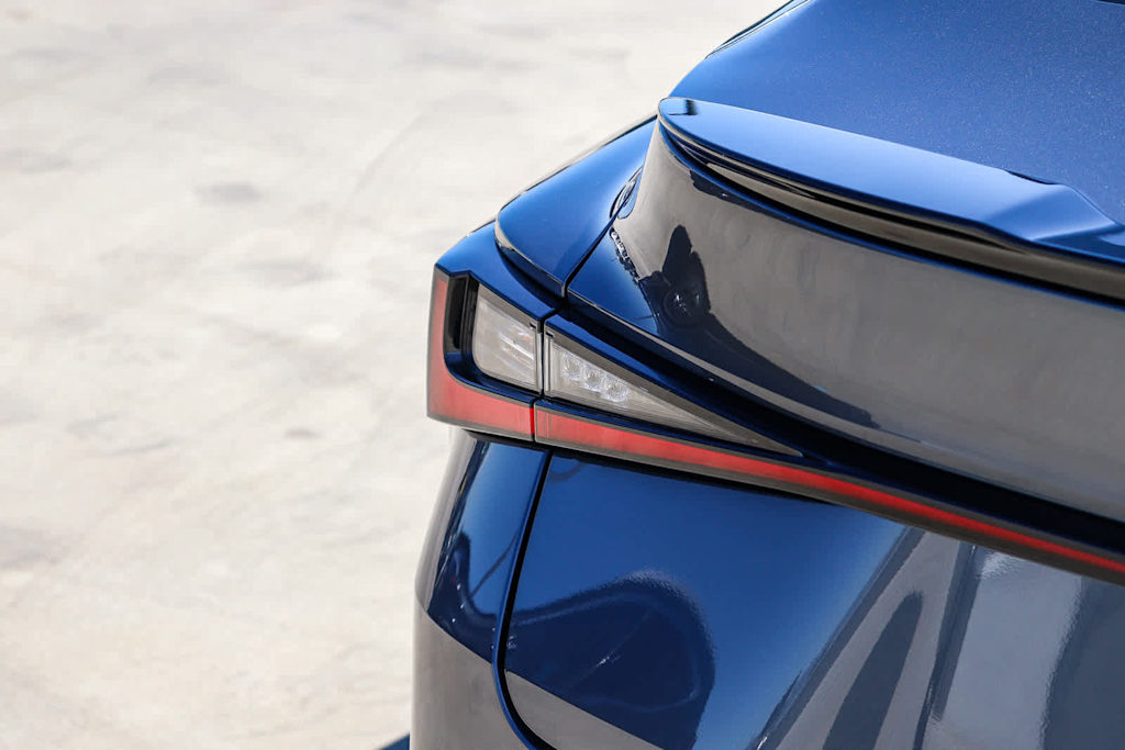 Thumbnail: 2025 Lexus ES - 24