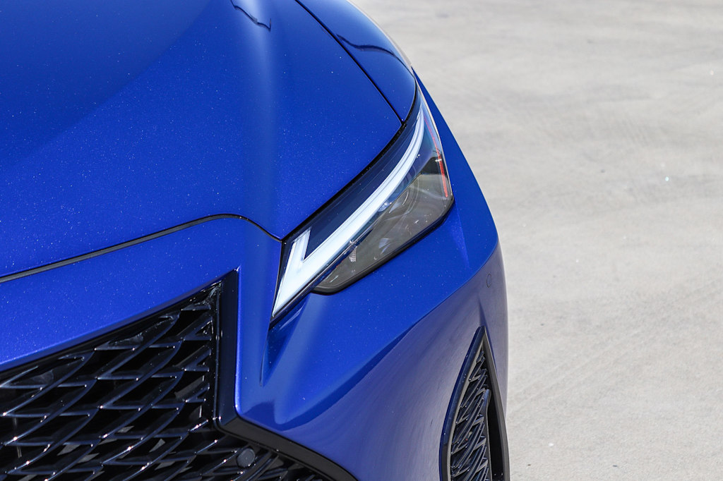 Thumbnail: 2025 Lexus ES - 21