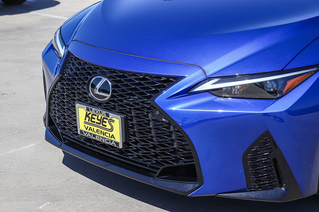 Thumbnail: 2025 Lexus ES - 22