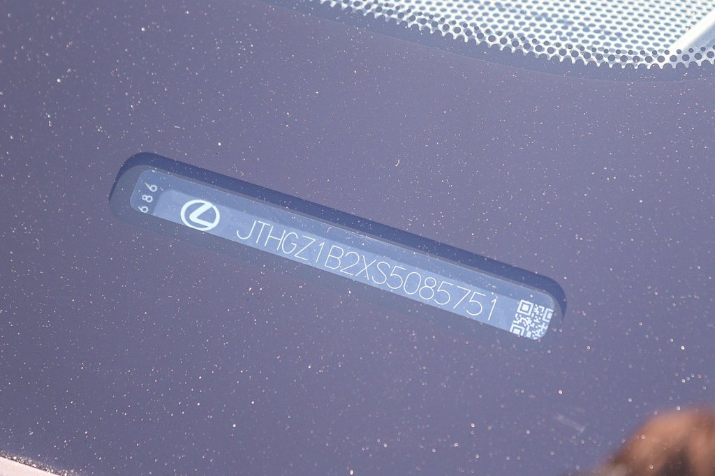 Thumbnail: 2025 Lexus ES - 31