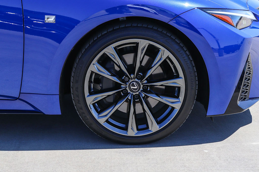 Thumbnail: 2025 Lexus ES - 7