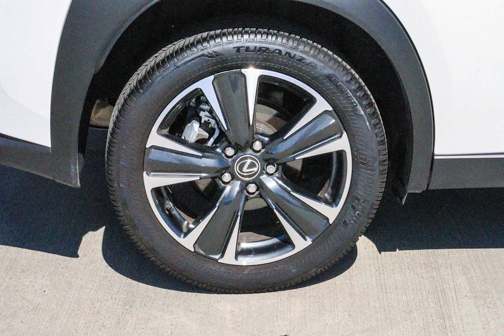 Thumbnail: 2025 Lexus UX - 22