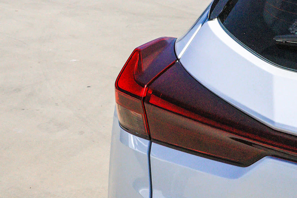 Thumbnail: 2025 Lexus UX - 23