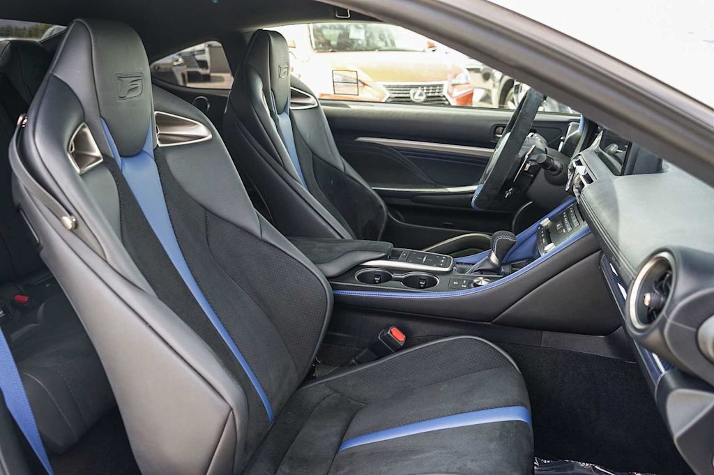 Thumbnail: 2024 Lexus ES - 10