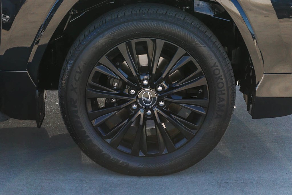 Thumbnail: 2023 Lexus LX - 6