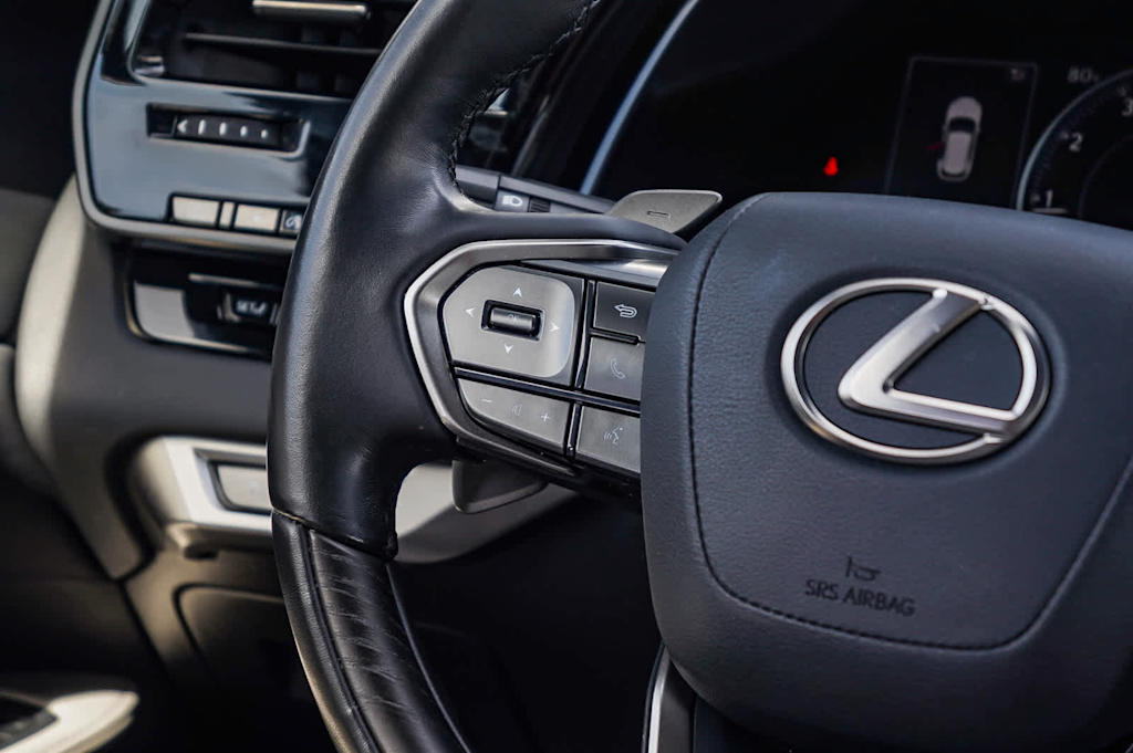 Thumbnail: 2023 Lexus RX - 23