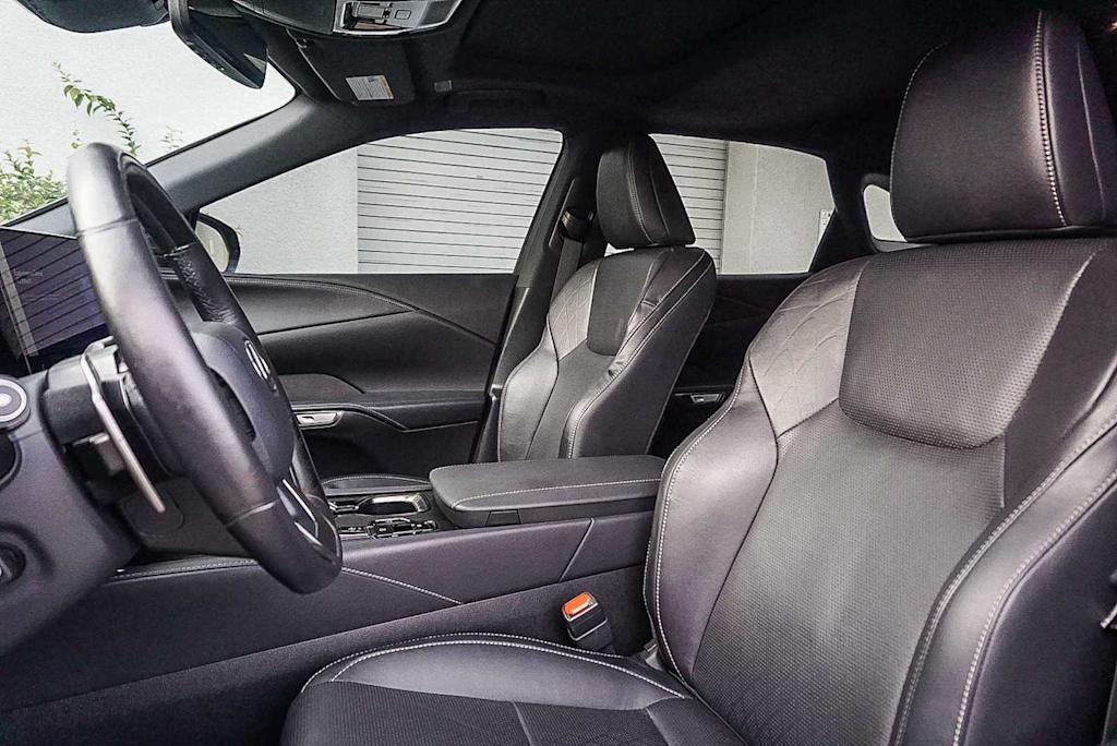 Thumbnail: 2023 Lexus RX - 10