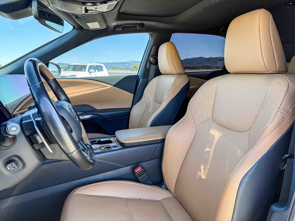 Thumbnail: 2023 Lexus RX - 11