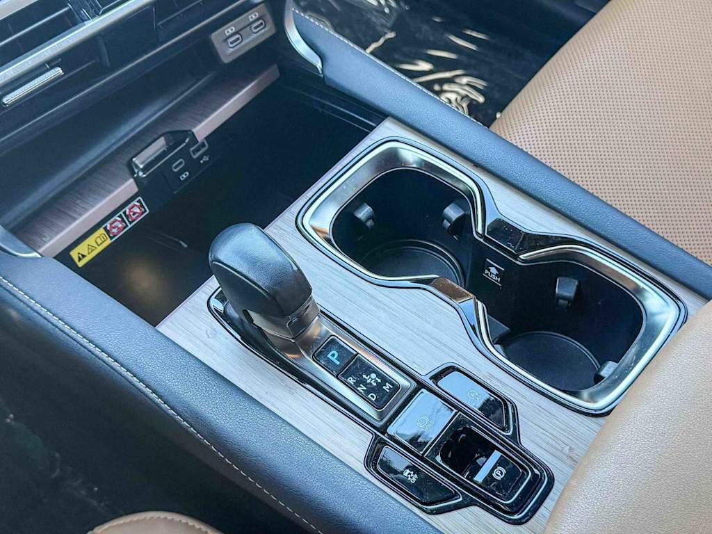 Thumbnail: 2023 Lexus RX - 28